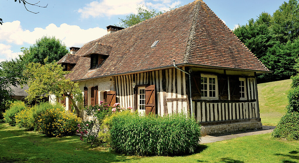 fenêtres et ouvertures sur maison typique normande